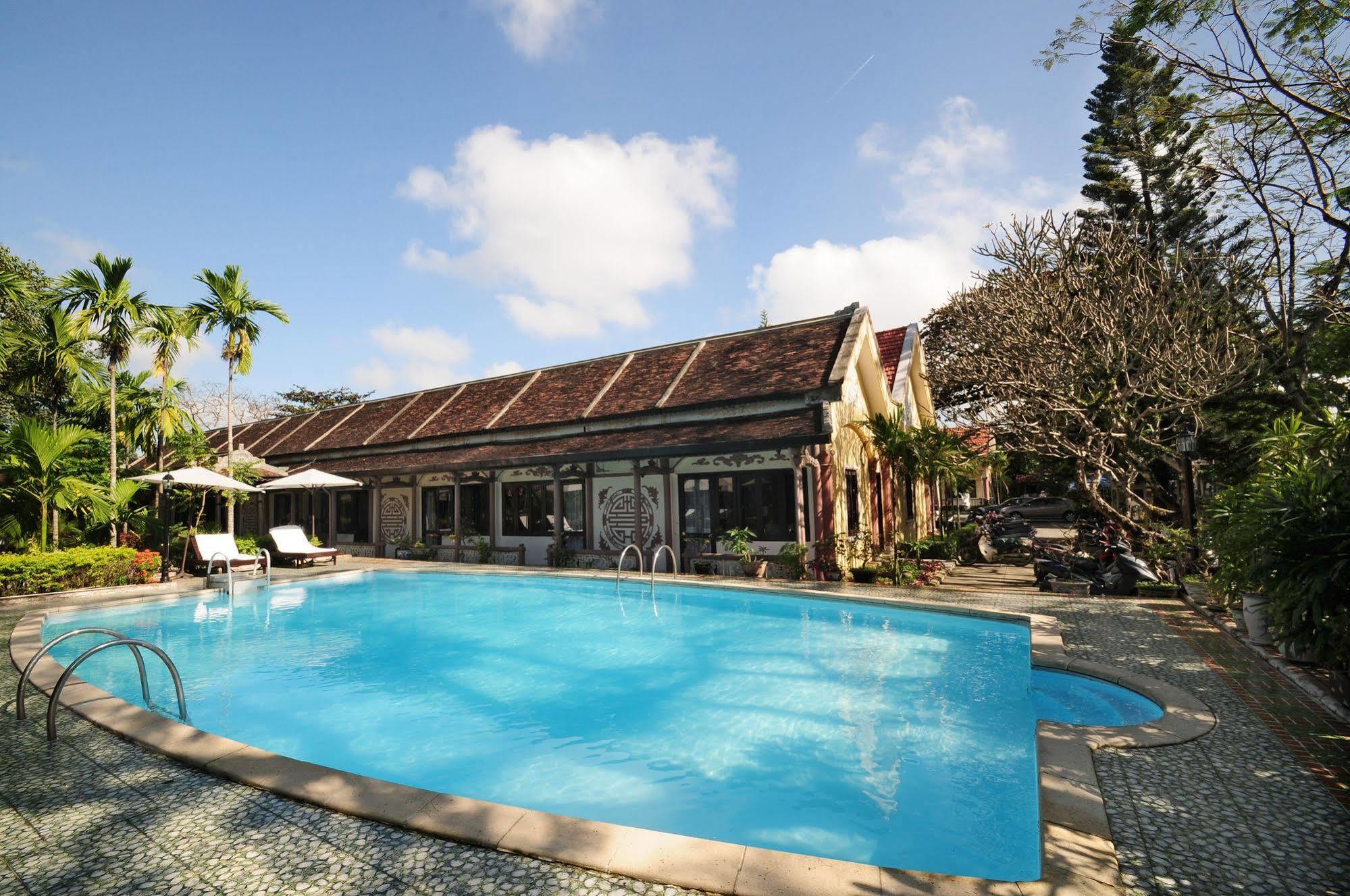 Thanh Noi Hotel Hue Luaran gambar